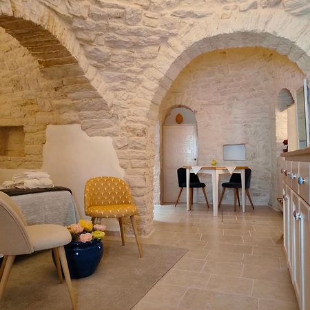 Trullo Monte Santo 50 Bed & Breakfast Alberobello Exterior photo