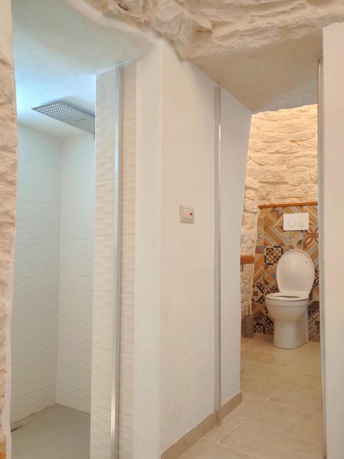 Trullo Monte Santo 50 Bed & Breakfast Alberobello Exterior photo
